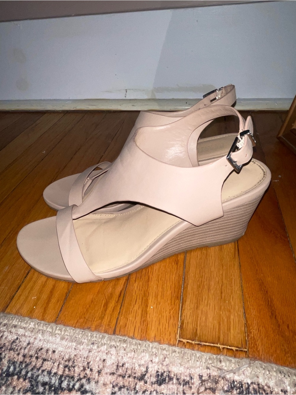 Reaction Kenneth Cole Greatly Women’s Thong Sandal Nude